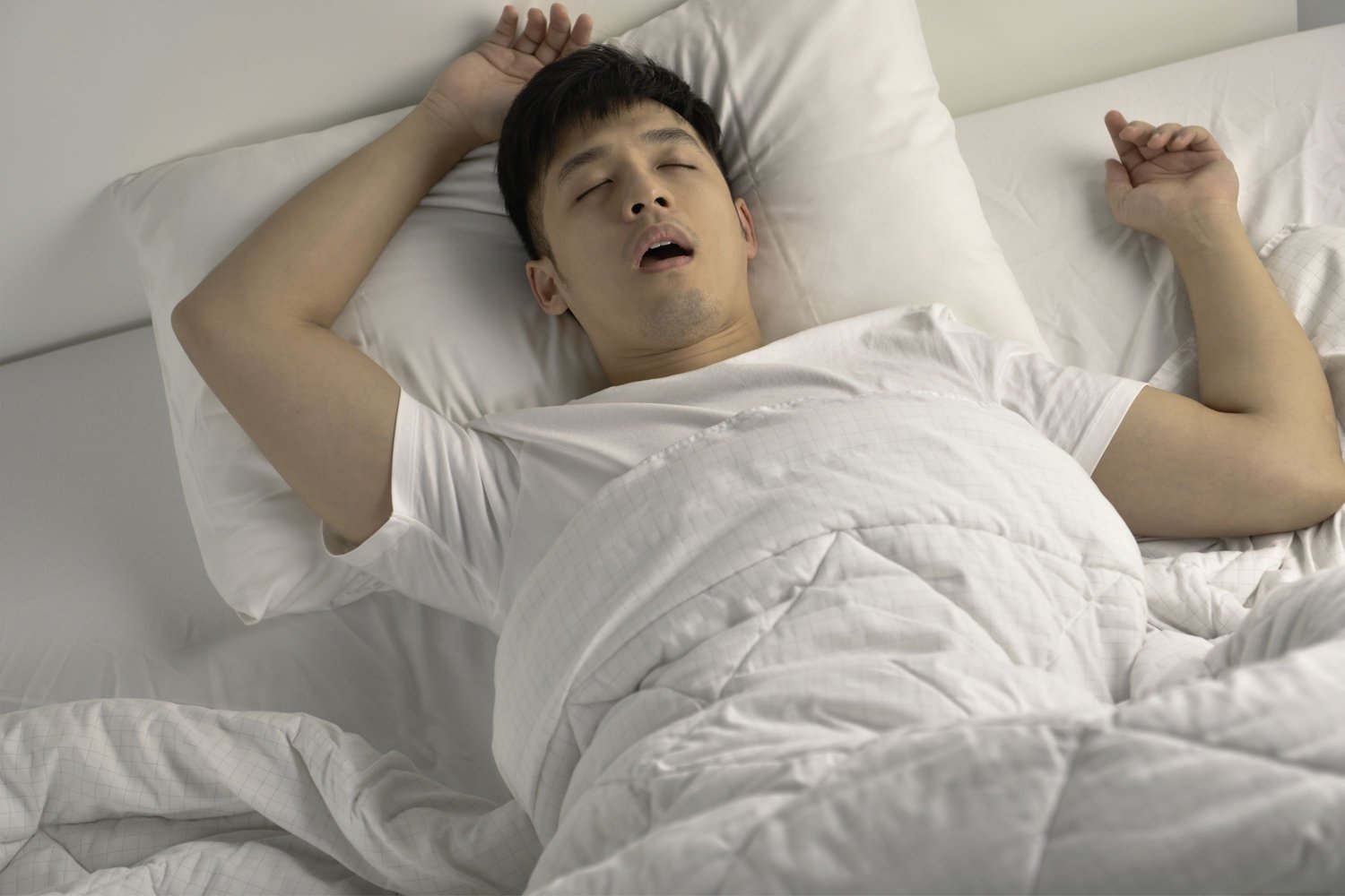 What Causes Snoring? | ResMed SG